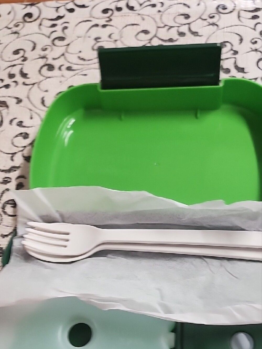 Kids Lunch Box All -In -1 Container - Picture 3 of 15